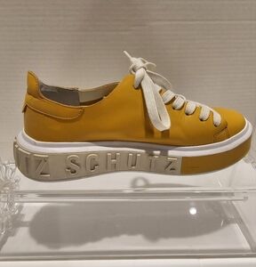 Schultz Gold Sneaker...5.5